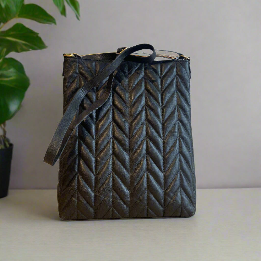 Elegant Chevron Black Leather Purse