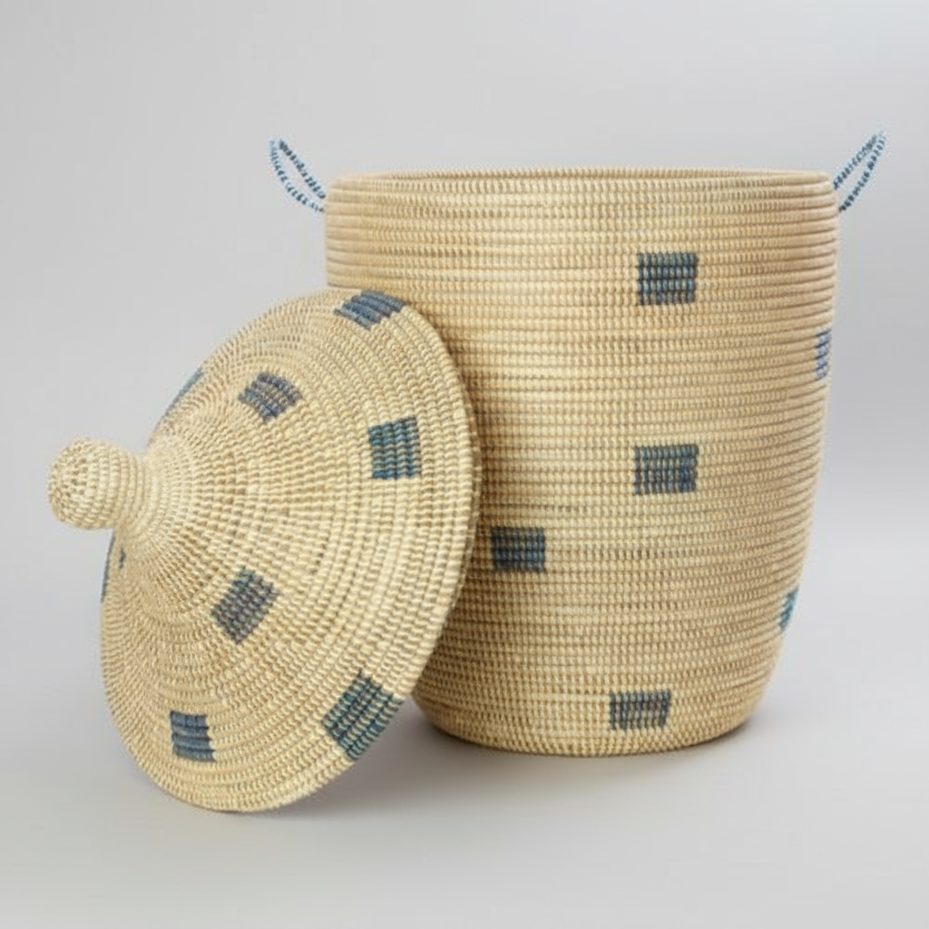 Hamper Blue & Cream 22"