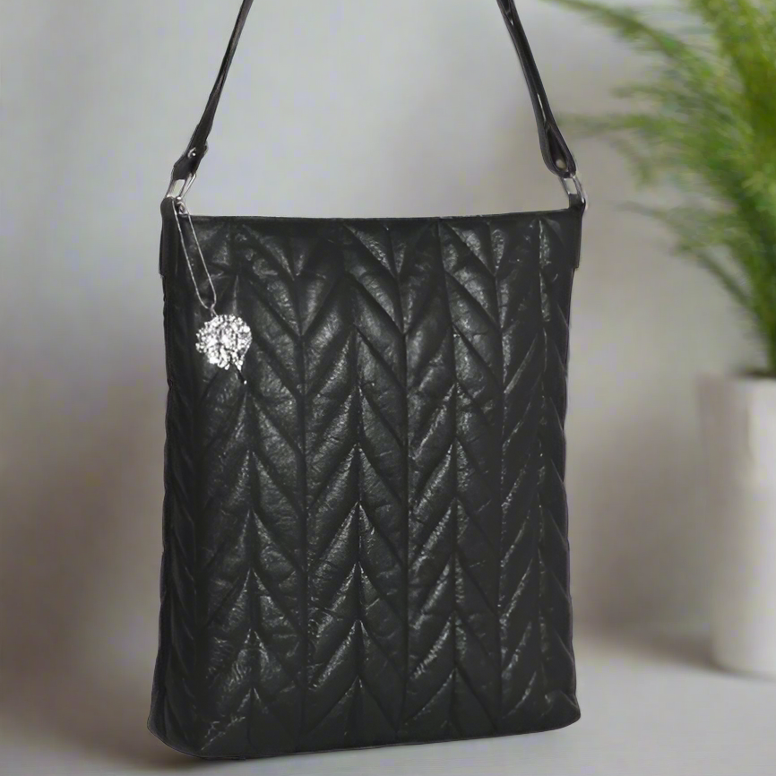 Elegant Chevron Black Leather Purse