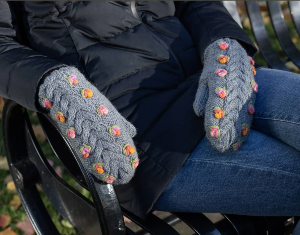Ingrid Mittens Grey