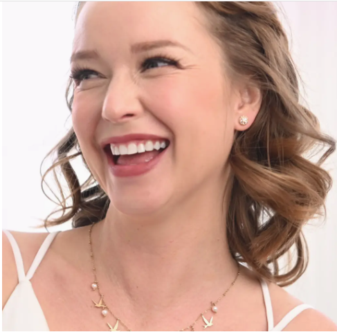 Lustre Bloom Studs in Gold