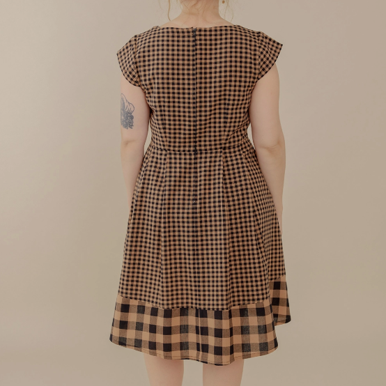 Devonshire Dress Black and Tan