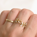Switch Diamond Olive Ring Finger 3 image