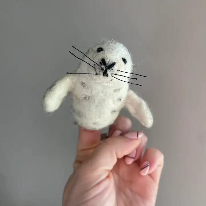 Harbor Seal Finger Puppet

