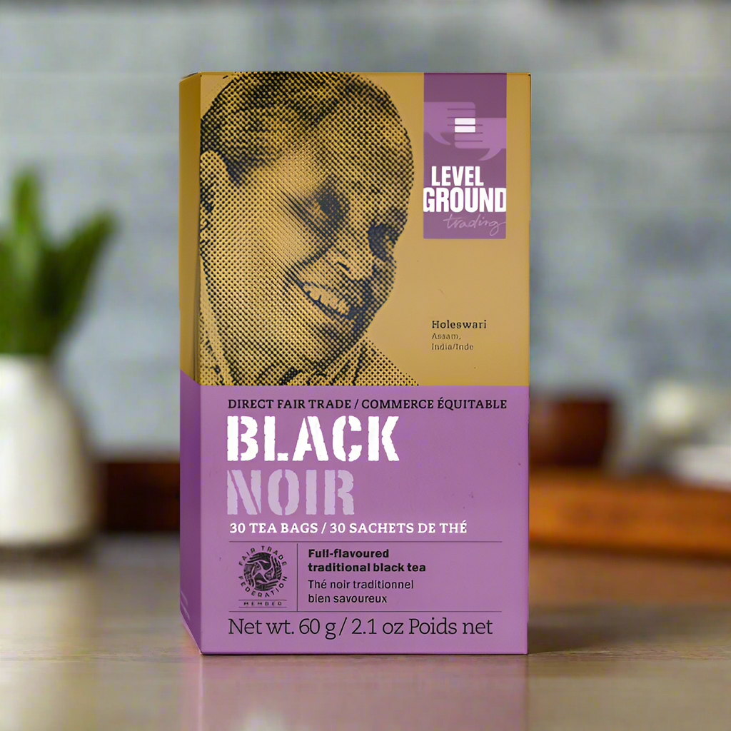 level ground box of black tea