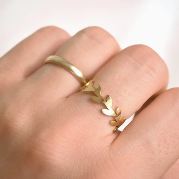 Olive Leaf Ring Size 7