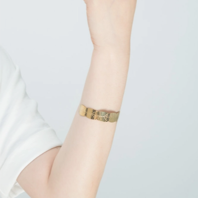 Natural beauty golden leaf cuff bracelet