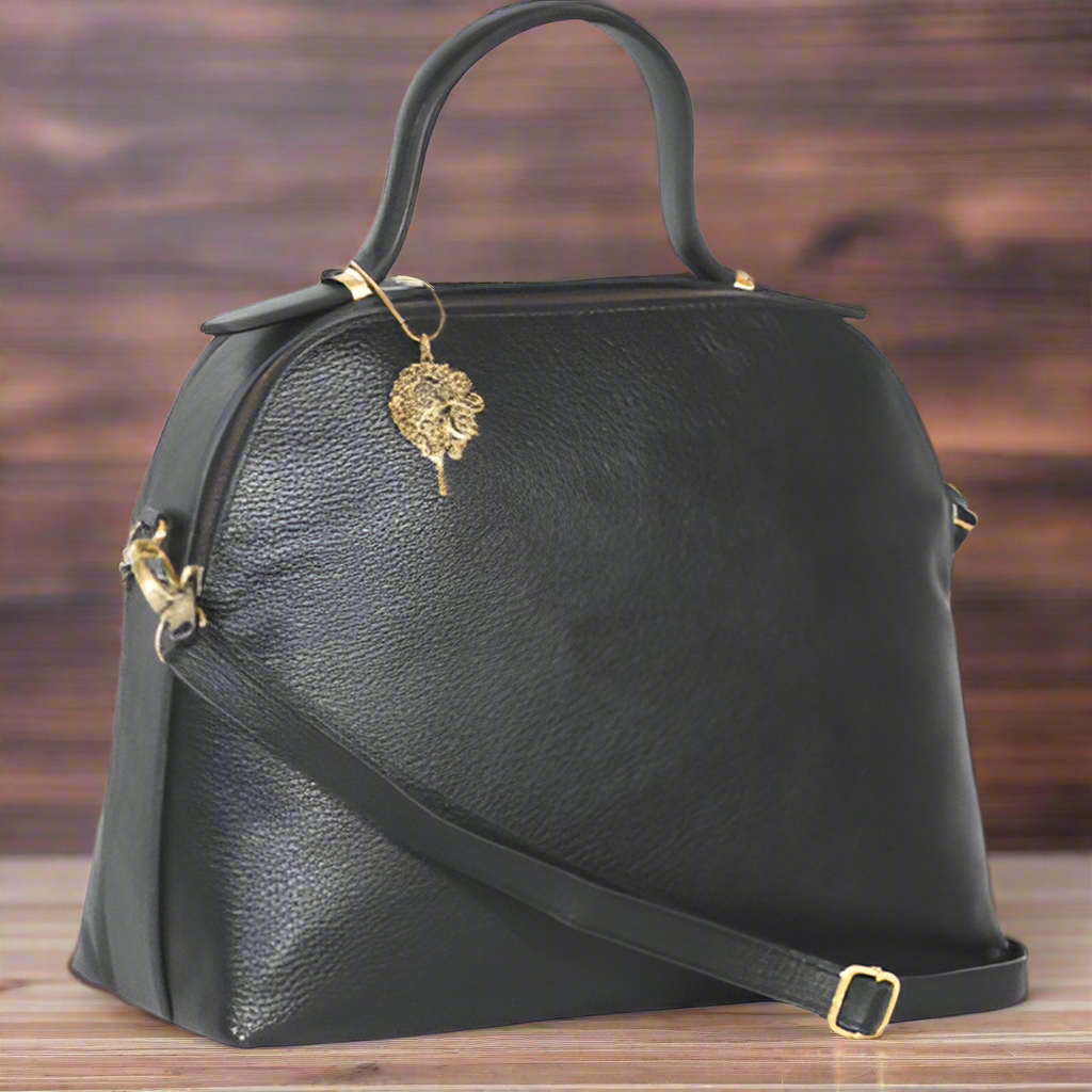 black-leather-purse-smooth