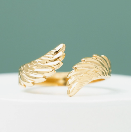 Birds of the Same Feather Gold Ring