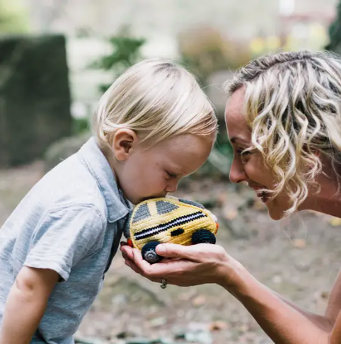 child taxi rattle