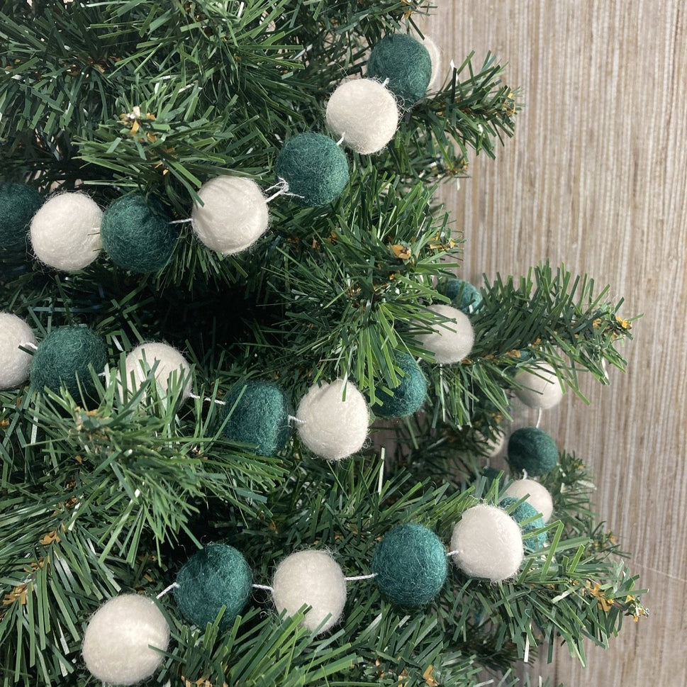 Felt Ball Garland in White and Green - 10 feet