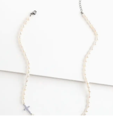 Faithful Pearl Necklace in Silver