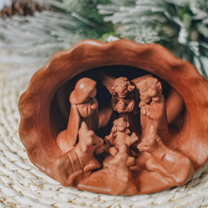 Large Terracotta Shell Nativity