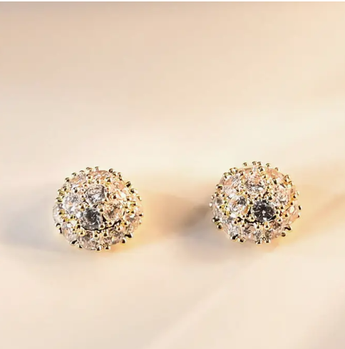 Lustre Bloom Studs in Gold