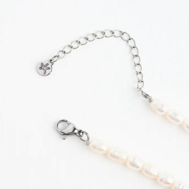 Faithful Pearl Necklace in Silver