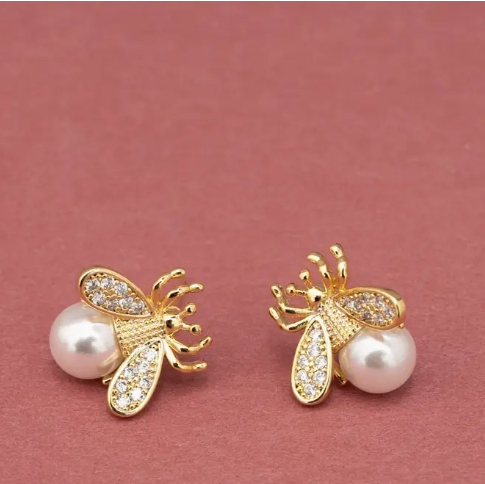 Queen Bee Pearl Earrings